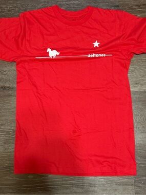 Hot Topic Red Deftones Graphic Tee